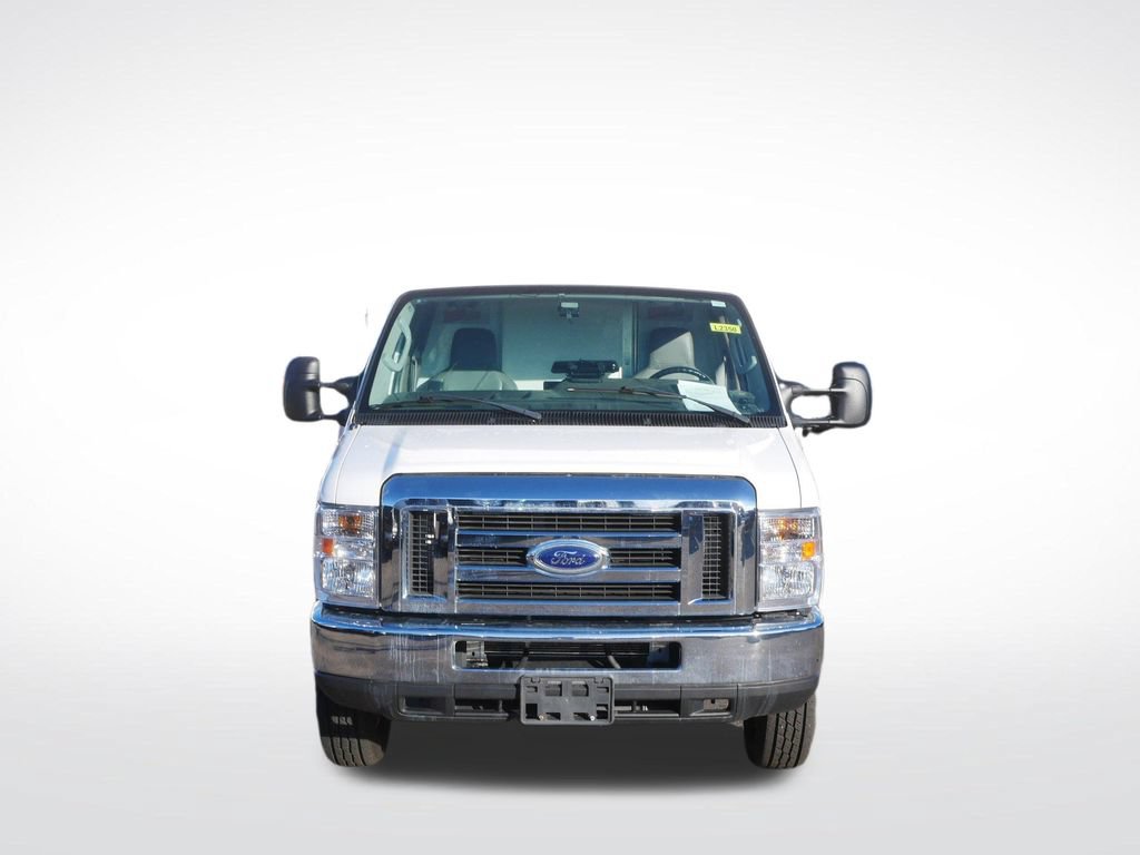 Used 2018 Ford E-450 and Econoline 450 Super Duty RWD video 2
