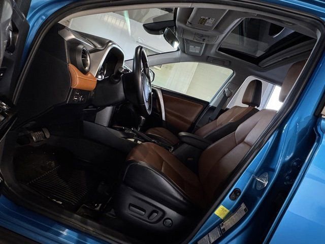Used 2017 Toyota RAV4 Limited image 19