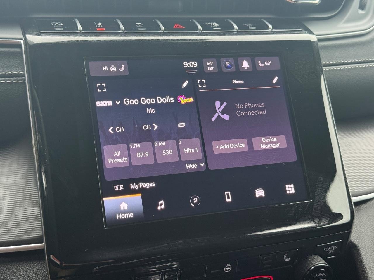 New 2025 Jeep Grand Cherokee Altitude image 13