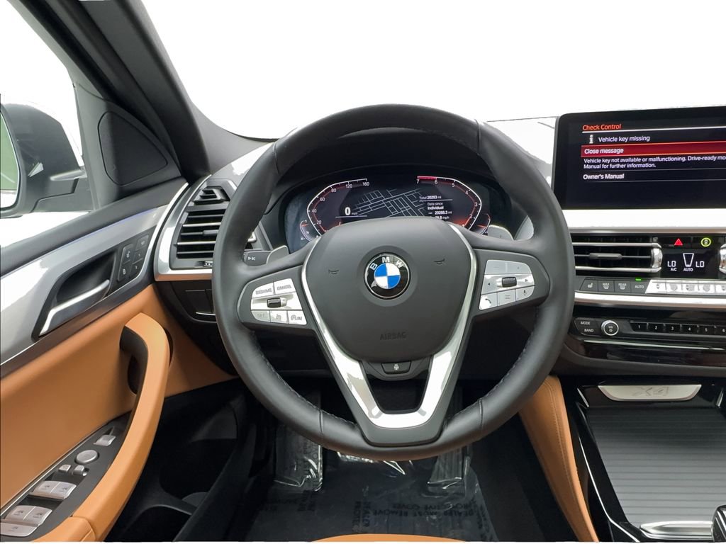 Used 2025 BMW X4 xDrive30i image 39