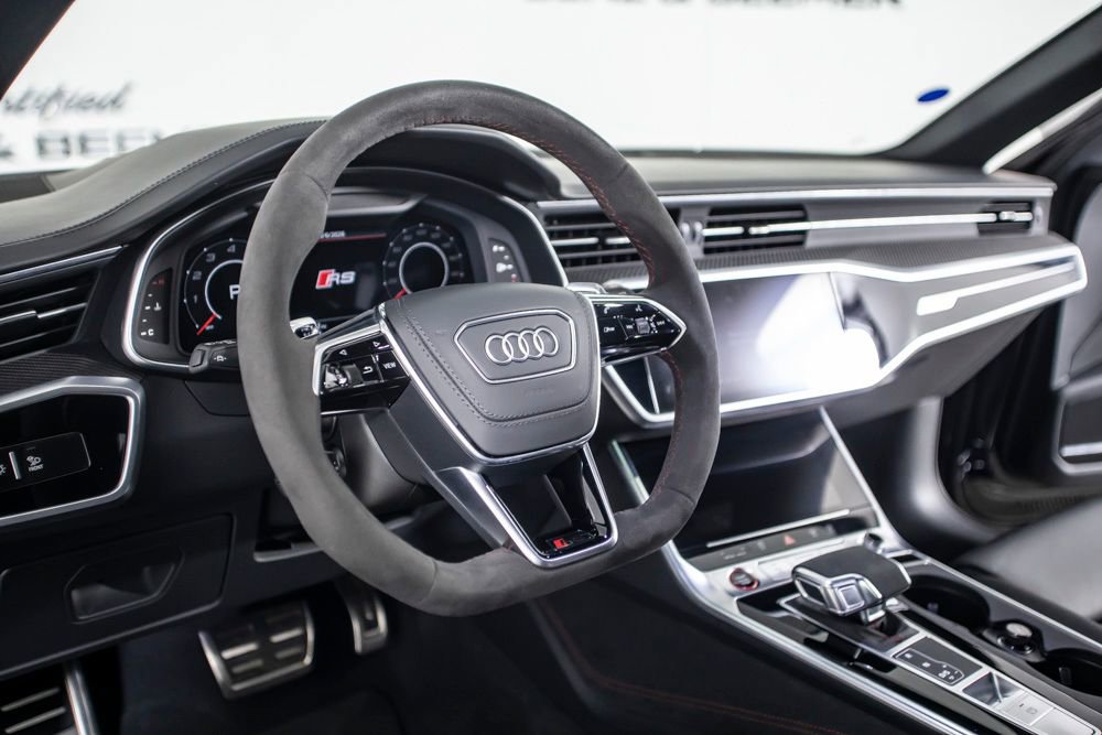 Used 2025 Audi RS 6 performance image 25