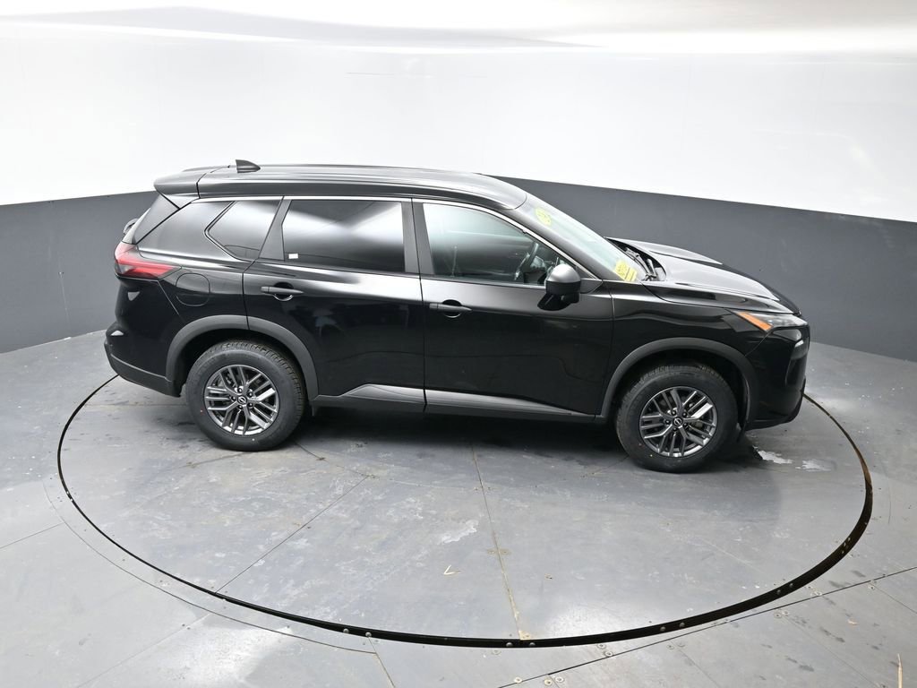 Used 2024 Nissan Rogue S image 15