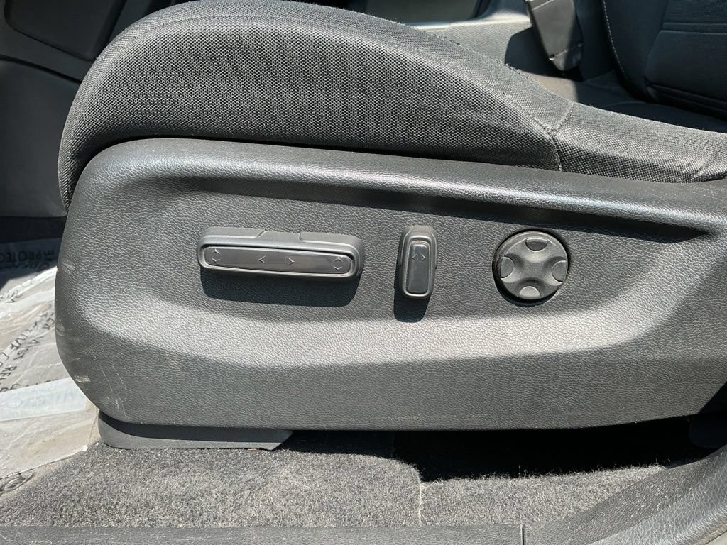 Used 2017 Honda CR-V EX image 15