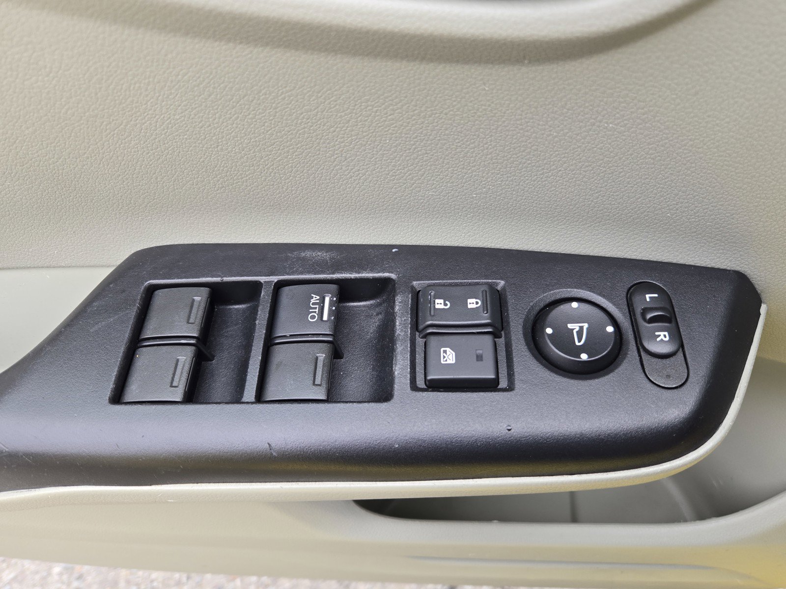 Used 2012 Honda Civic LX image 23