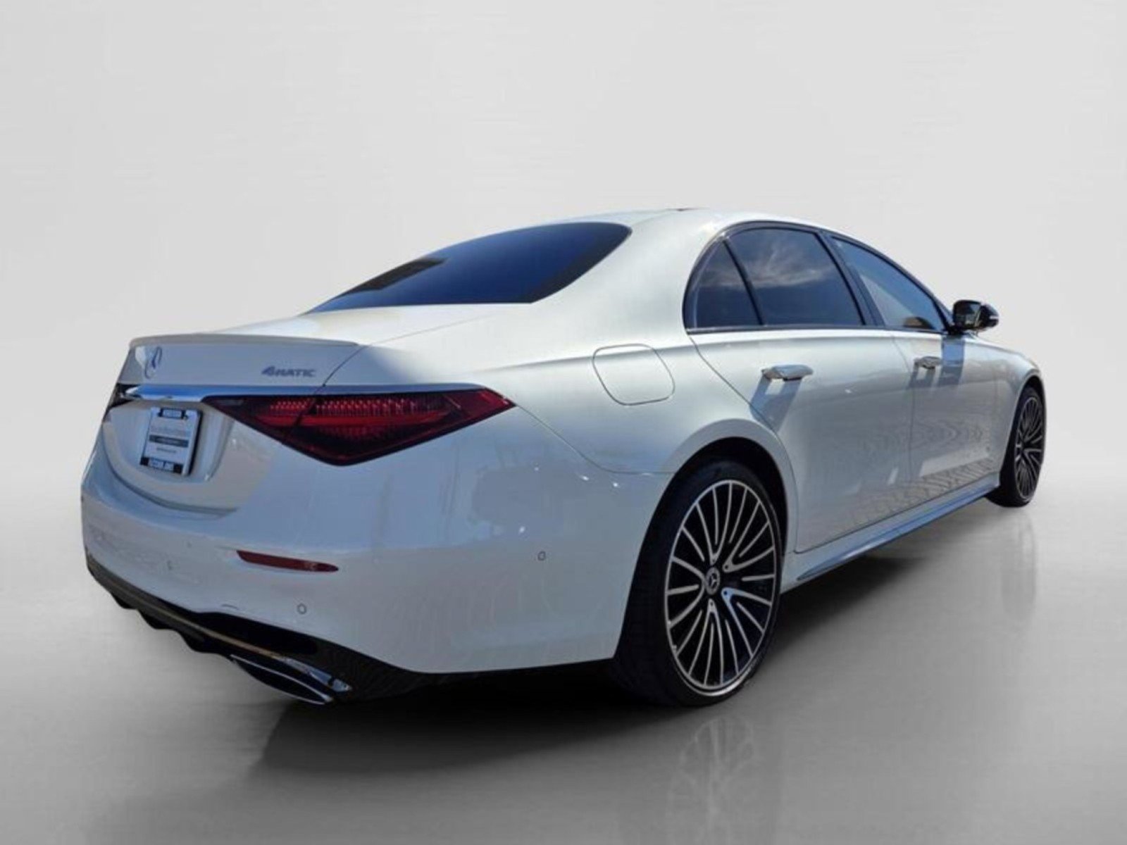 Used 2023 Mercedes-Benz S 580 4MATIC Sedan image 5