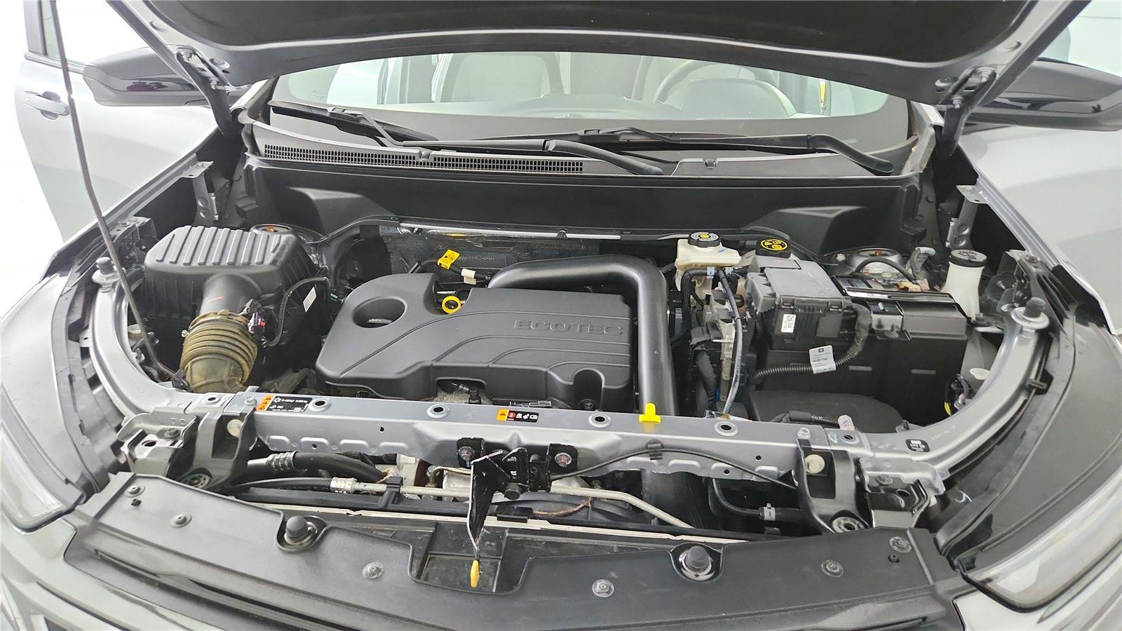 Used 2024 Chevrolet Equinox LS w/ LS Convenience Package FWD image 30