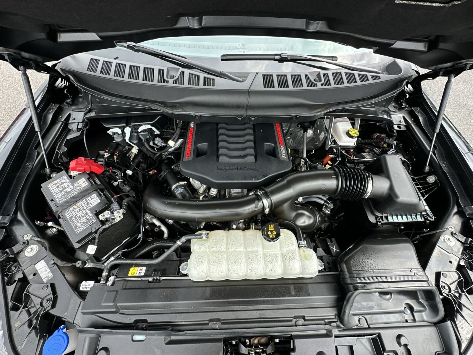 Certified 2025 Ford F150 Raptor AWD/4WD image 29