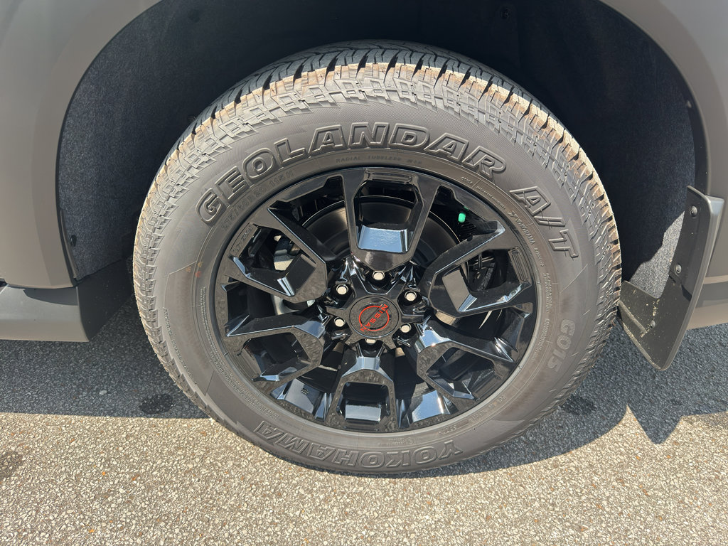 New 2025 Nissan Armada PRO-4X image 25