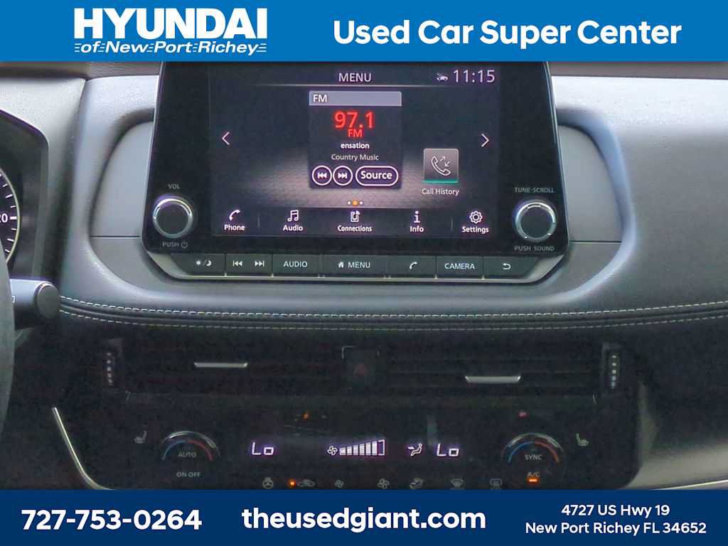 Used 2022 Nissan Rogue SV w/ SV Premium Package FWD image 20