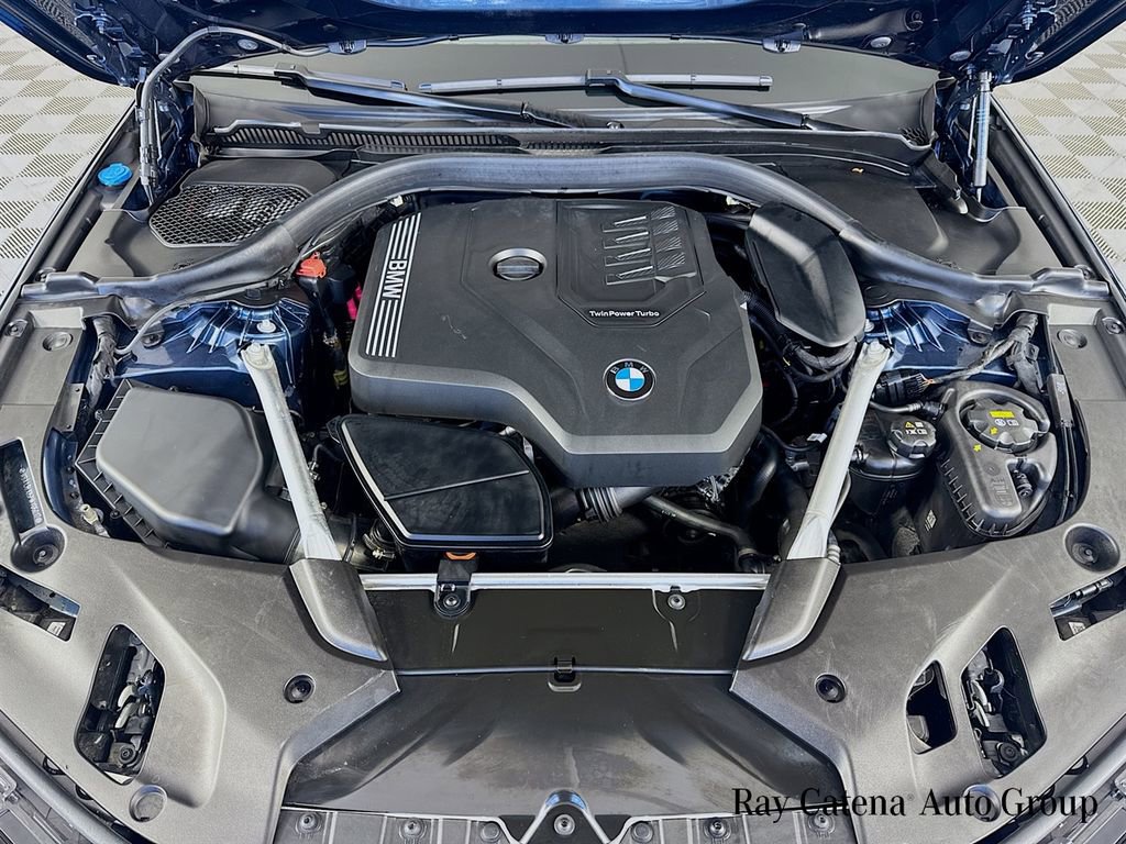 Used 2023 BMW 530i xDrive w/ Premium Package image 32