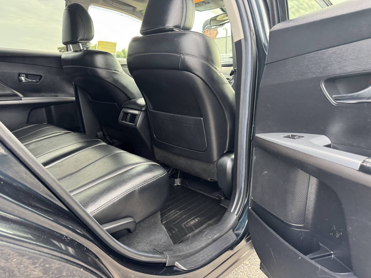 Used 2013 Toyota Venza AWD image 33