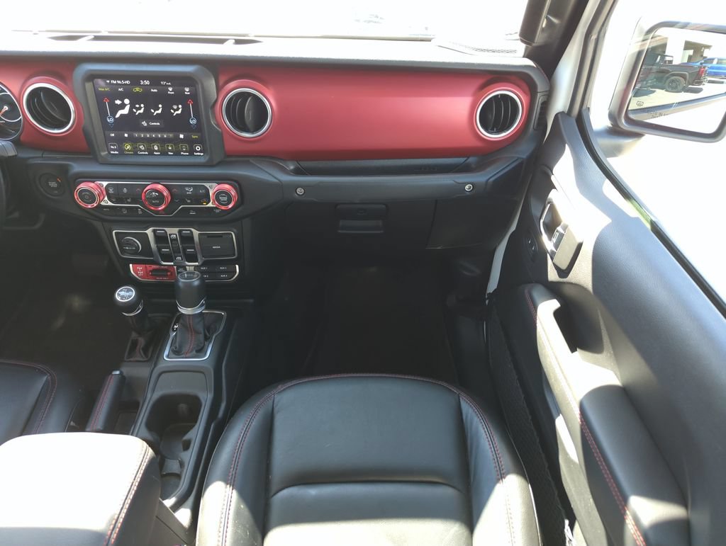 Used 2023 Jeep Gladiator Rubicon w/ Cold Weather Group AWD/4WD image 15