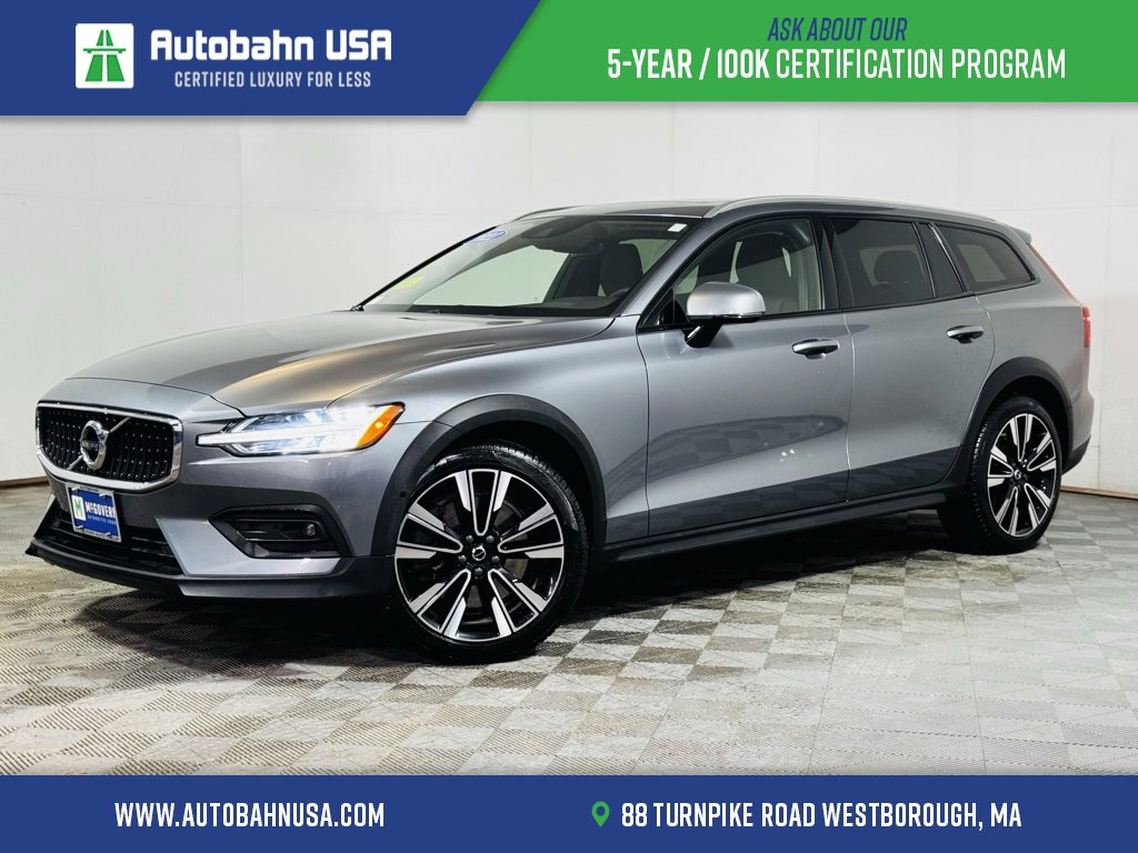Used 2021 Volvo V60 T5 Cross Country w/ Climate Package image 1