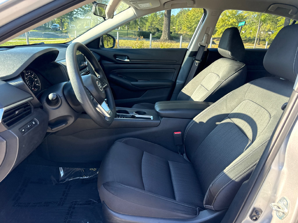Used 2020 Nissan Altima 2.5 S FWD image 12