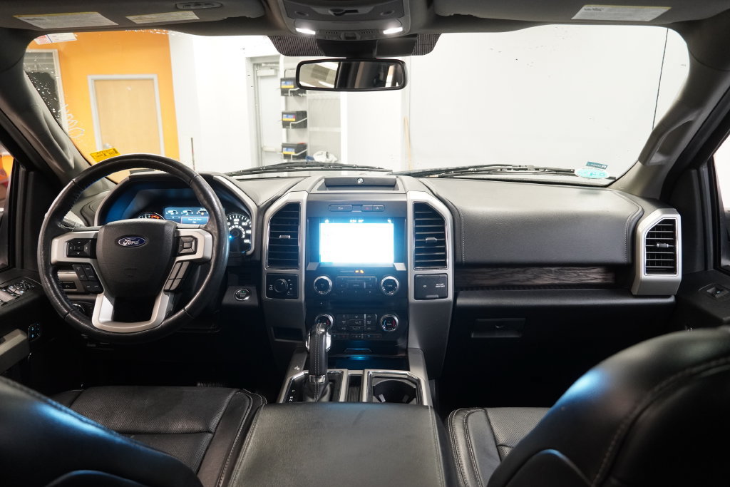 Used 2018 Ford F150 Lariat w/ Equipment Group 502A Luxury AWD/4WD image 19