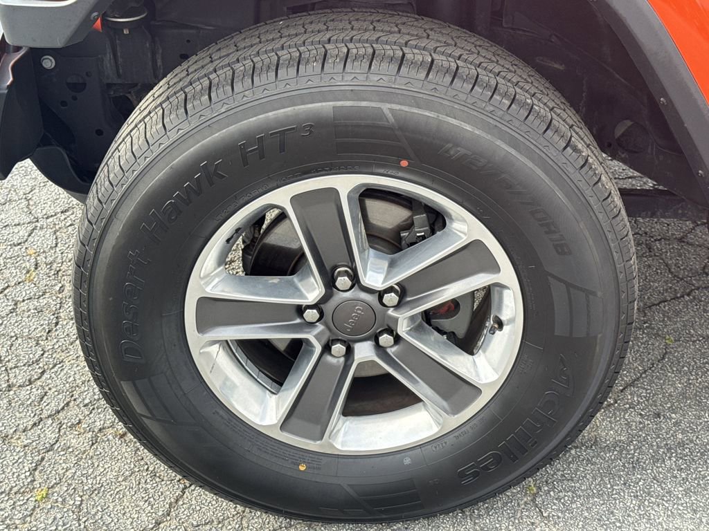 Used 2019 Jeep Wrangler Unlimited Sahara image 10