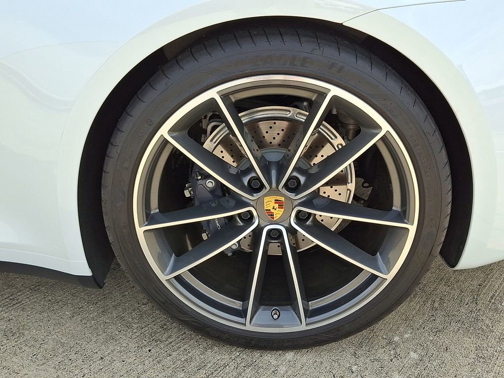 Certified 2023 Porsche 911 Carrera image 8