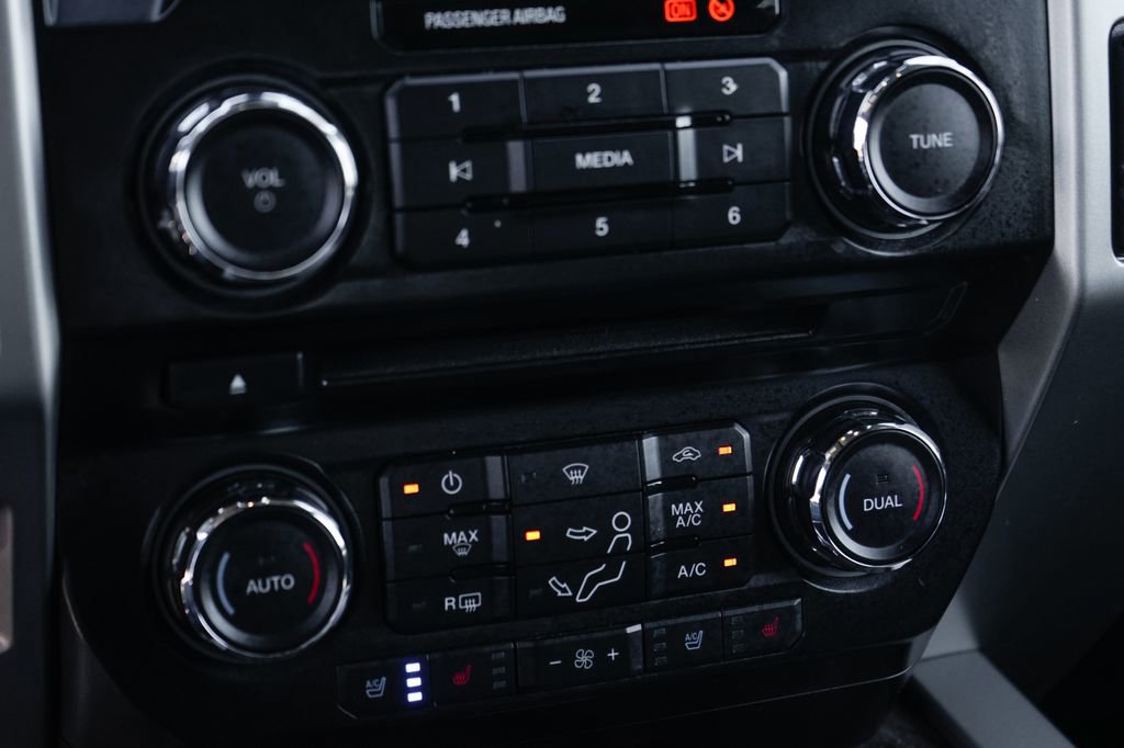 Used 2017 Ford F350 Lariat w/ Lariat Ultimate Package image 33