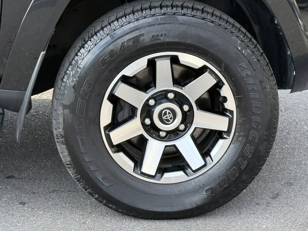 Used 2024 Toyota 4Runner TRD Off-Road Premium image 6