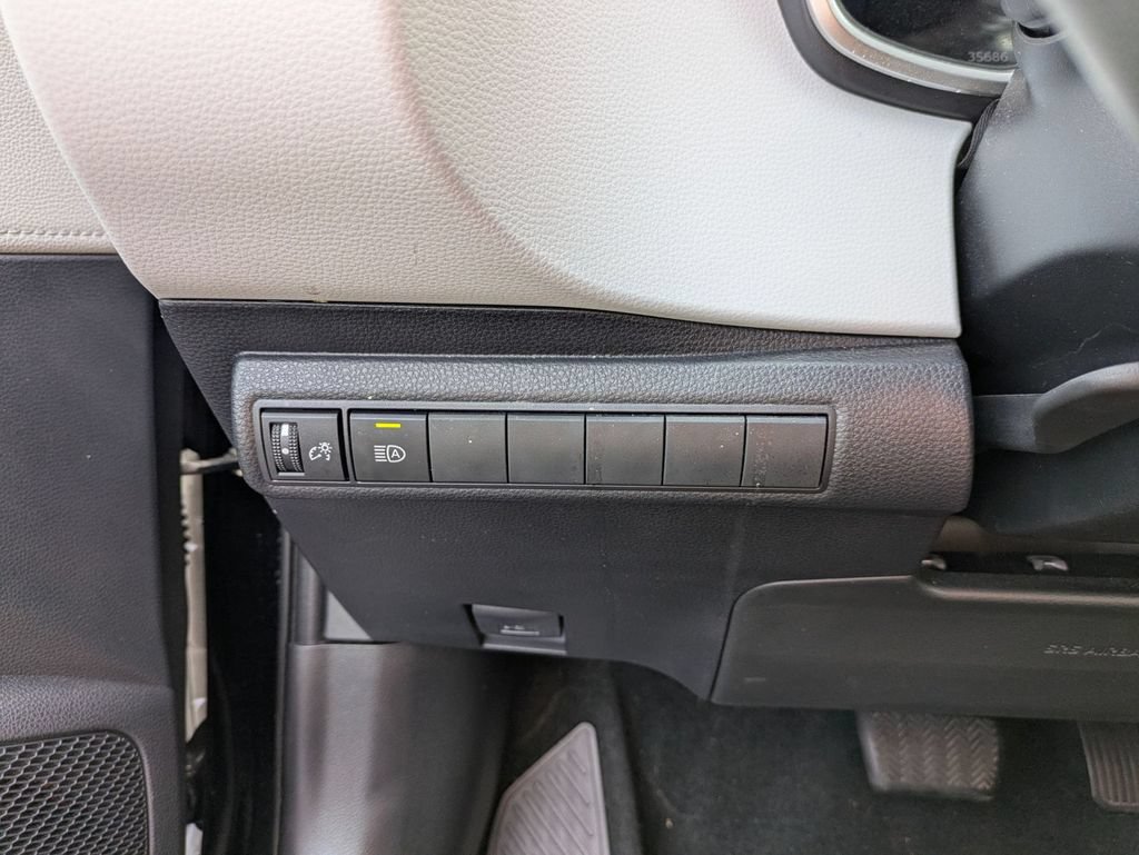 Used 2024 Toyota Corolla XSE FWD image 16