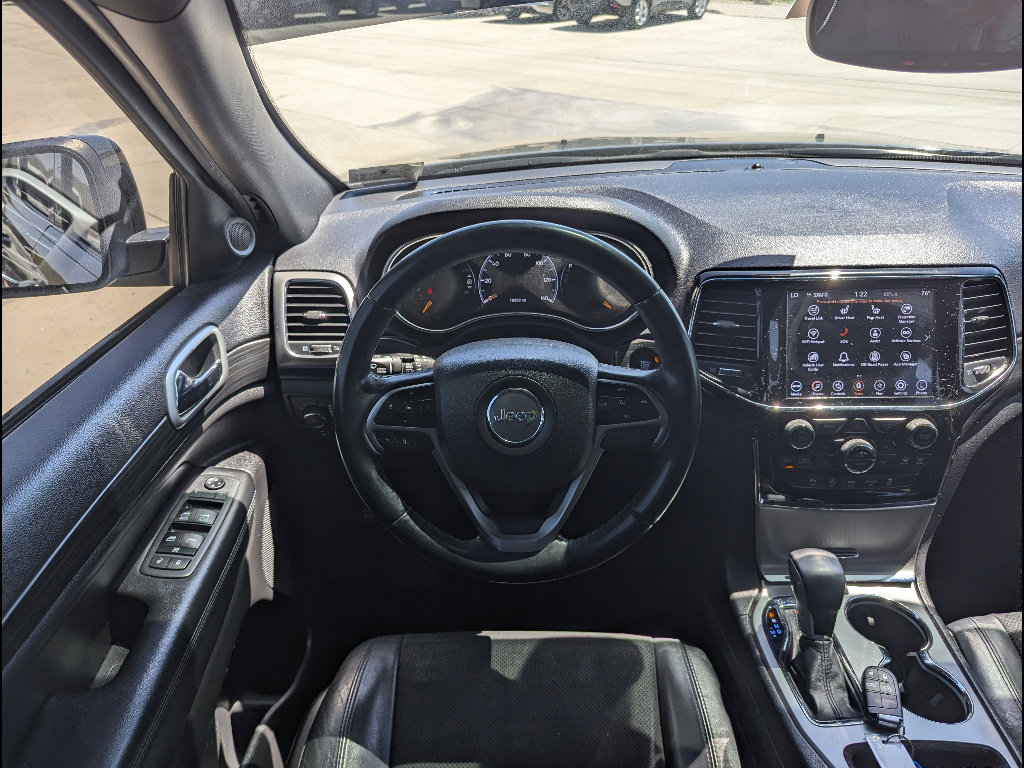Used 2019 Jeep Grand Cherokee Altitude image 3