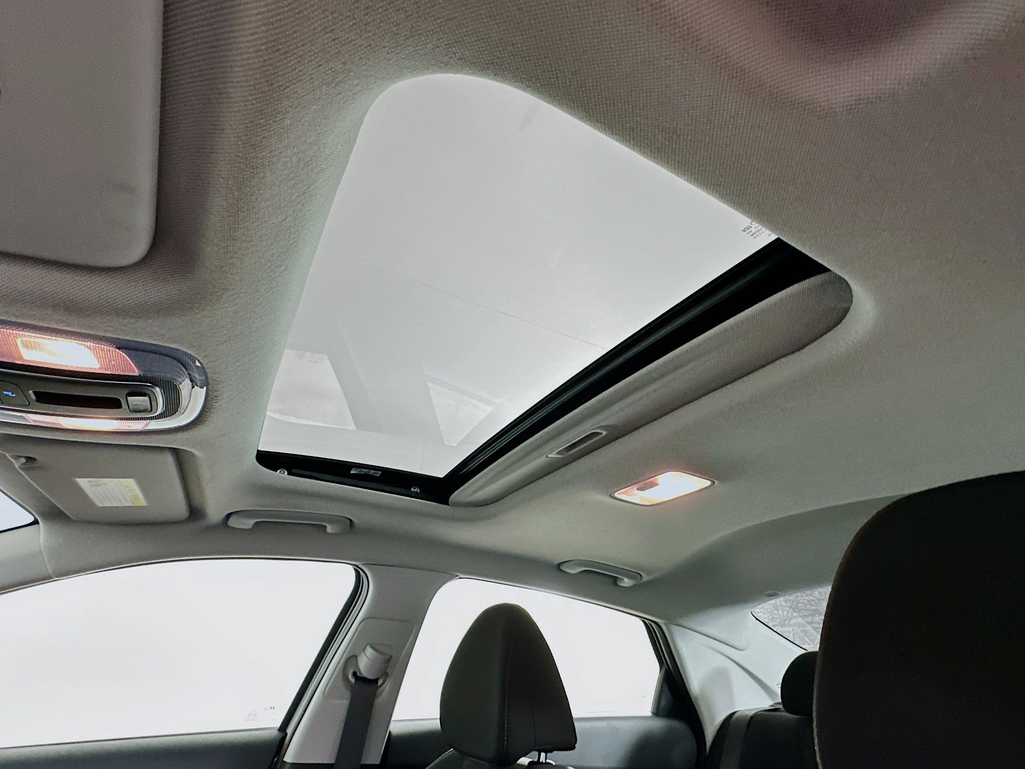 Used 2025 Hyundai Elantra SEL image 26