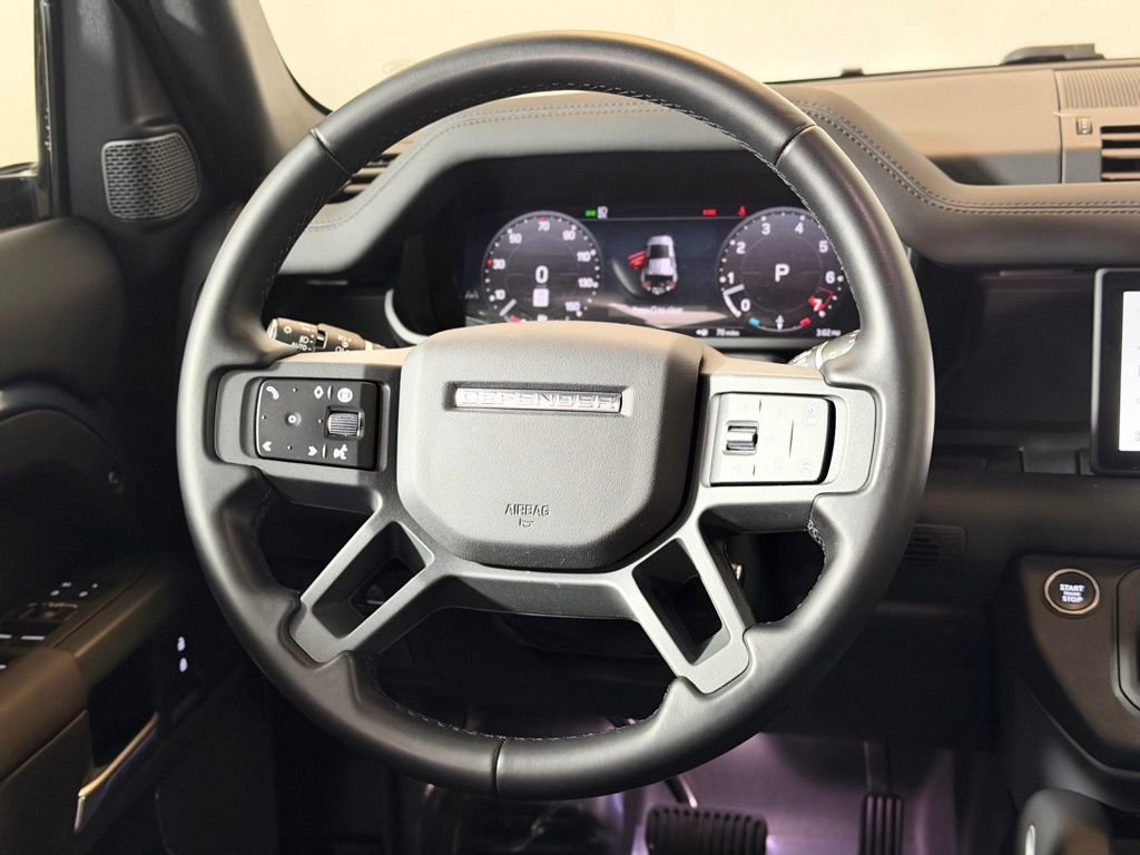 Used 2024 Land Rover Defender 110 X-Dynamic SE image 12