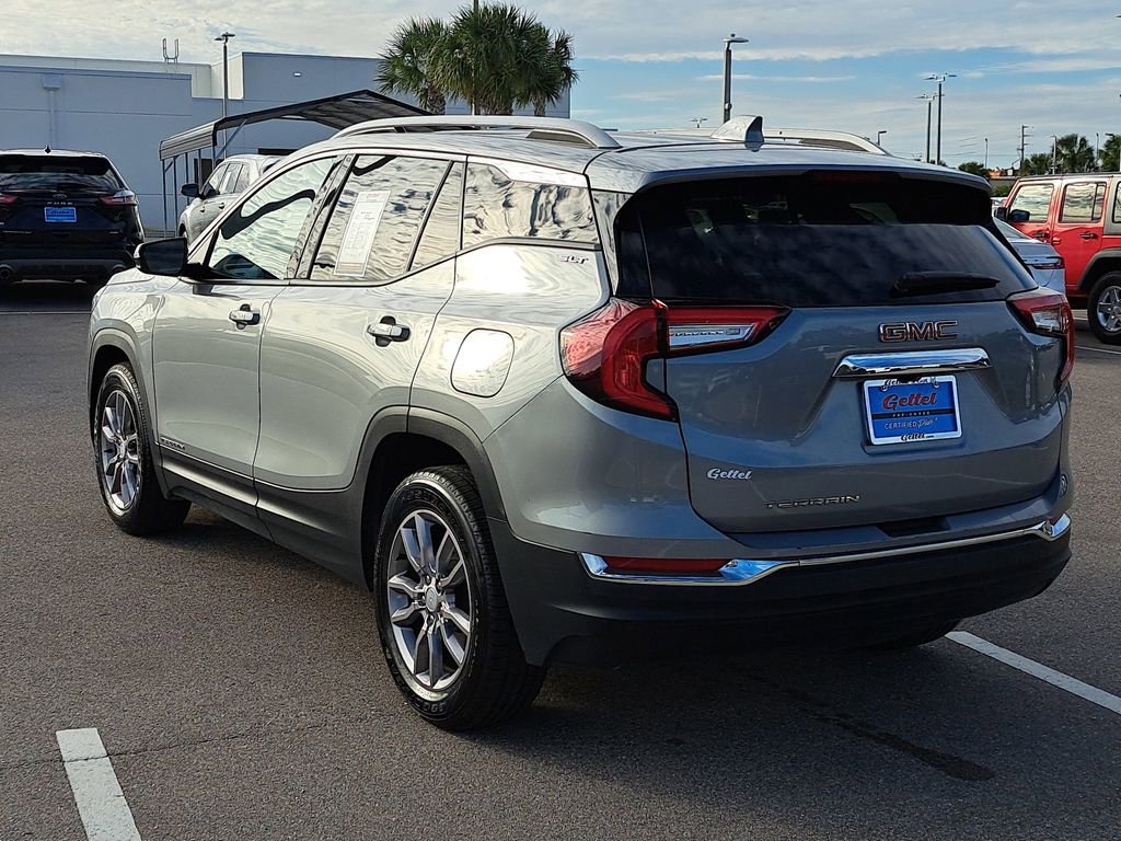 Used 2024 GMC Terrain SLT image 4