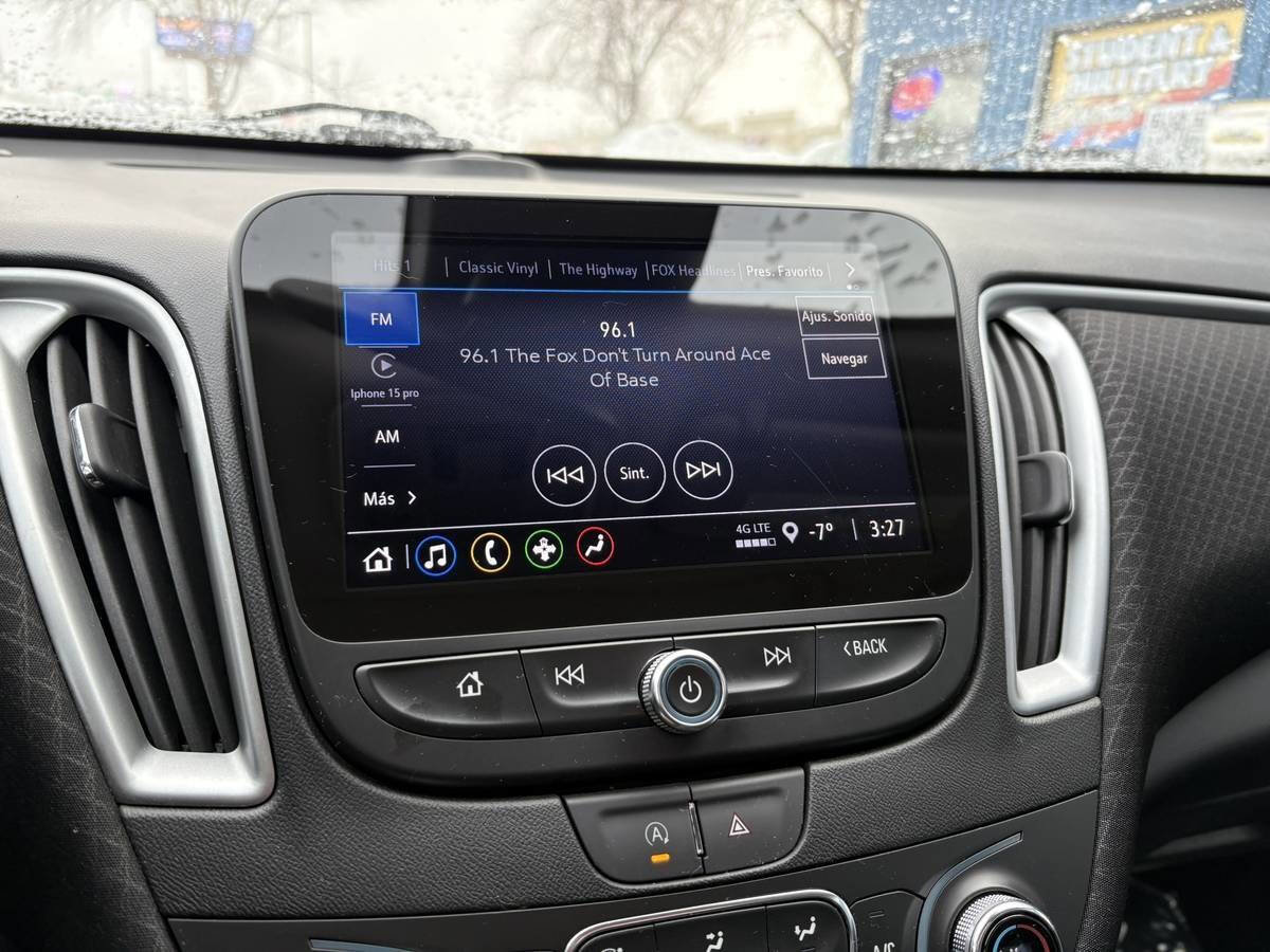 Used 2023 Chevrolet Malibu LT image 12