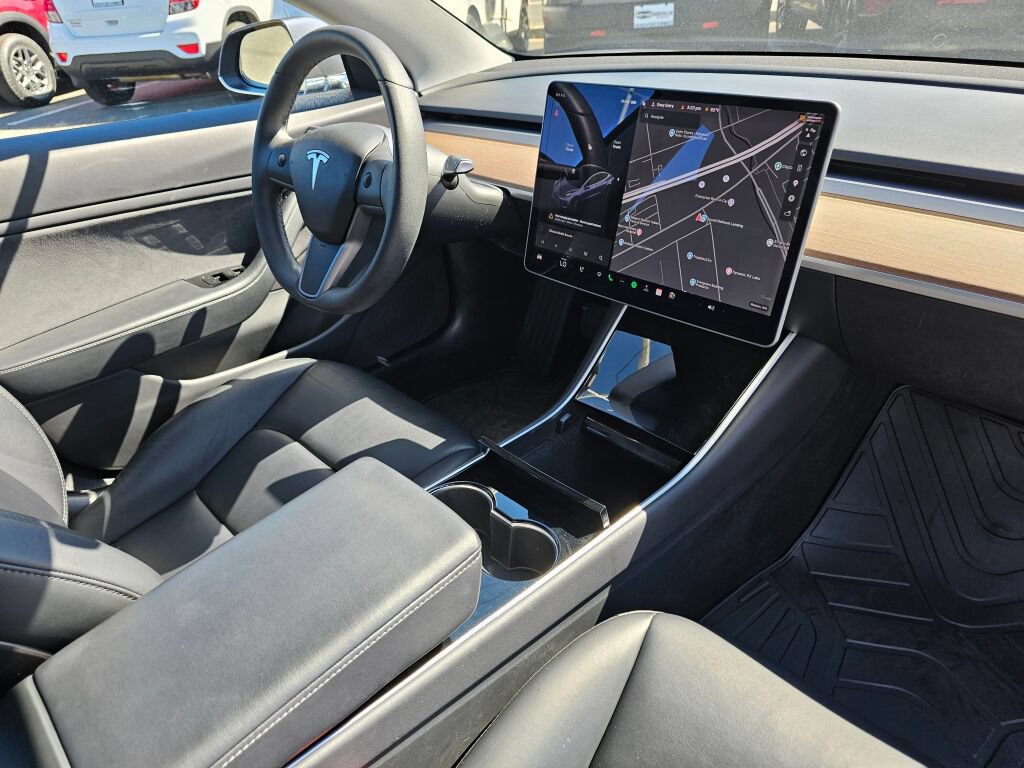 Used 2019 Tesla Model 3 RWD image 11