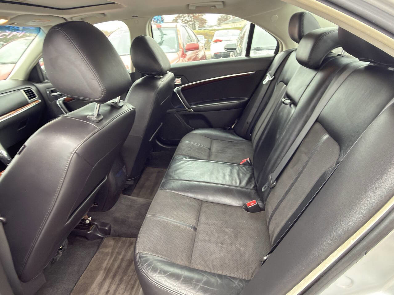 Used 2011 Lincoln MKZ w/ 102A Rapid Spec Order Code FWD image 7