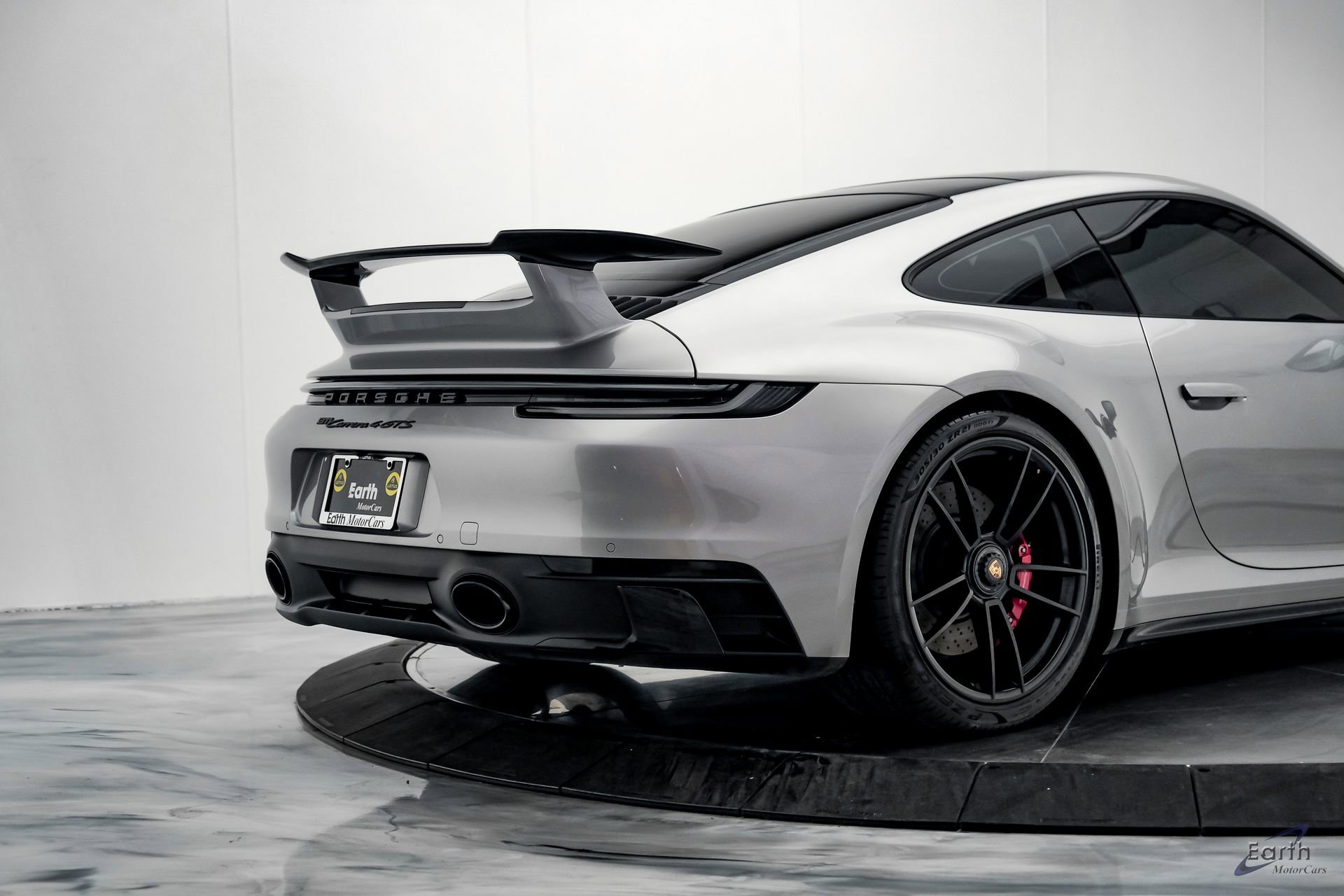 Used 2024 Porsche 911 Carrera 4 GTS AWD/4WD image 16