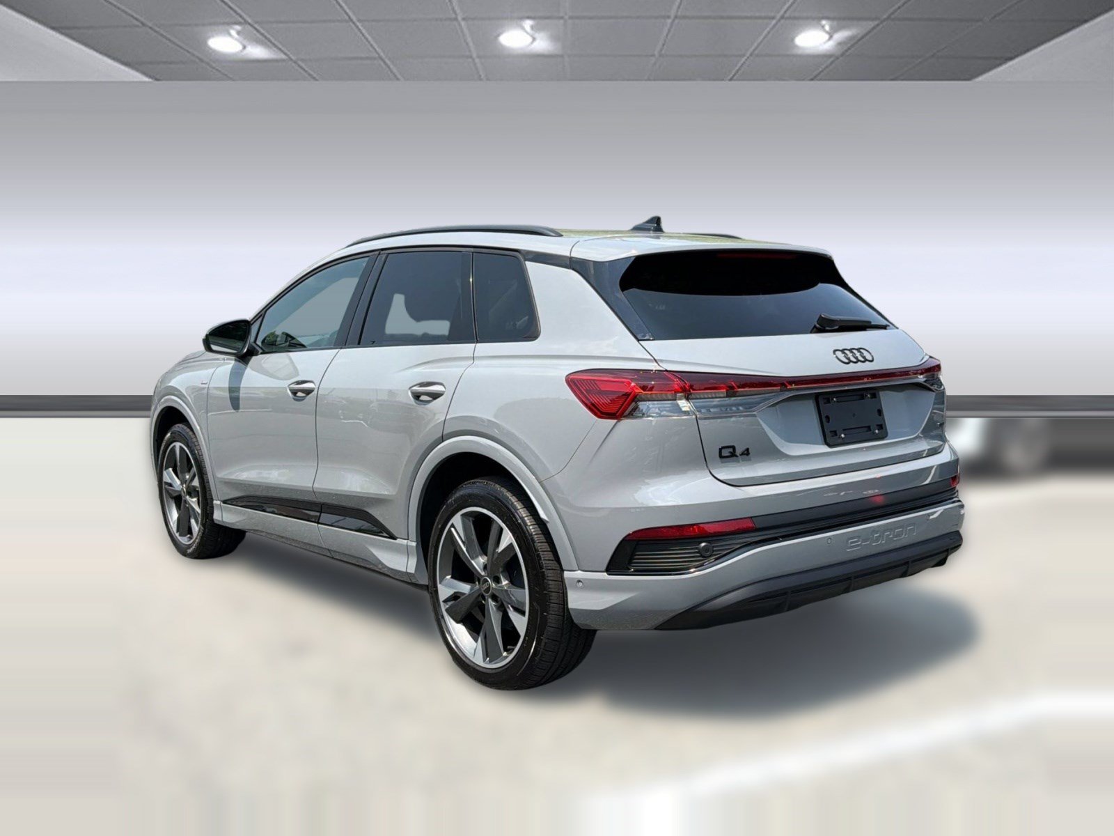 Used 2023 Audi Q4 e-tron Premium Plus w/ Premium Plus AWD/4WD image 3