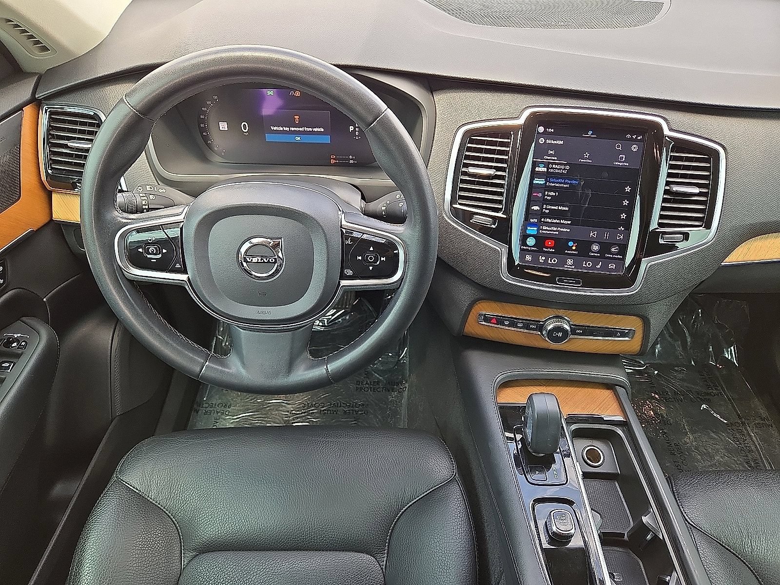 Used 2023 Volvo XC90 T8 Plus AWD/4WD image 19