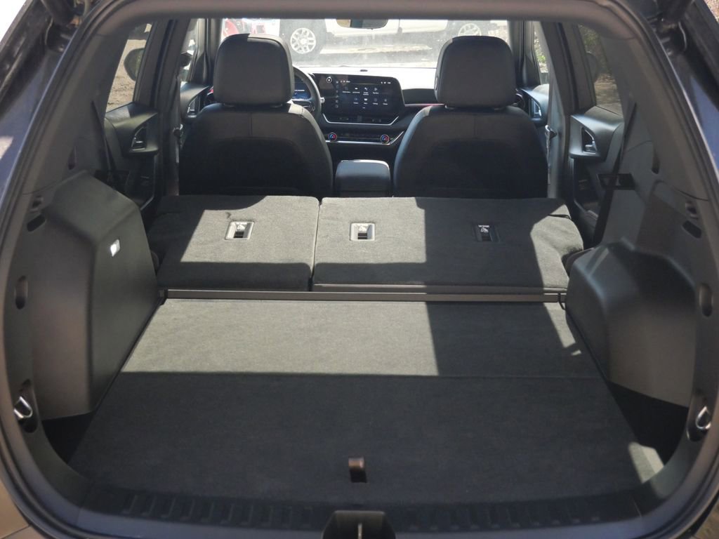 Used 2025 Chevrolet Equinox RS w/ Safety and Technology Package AWD/4WD image 31
