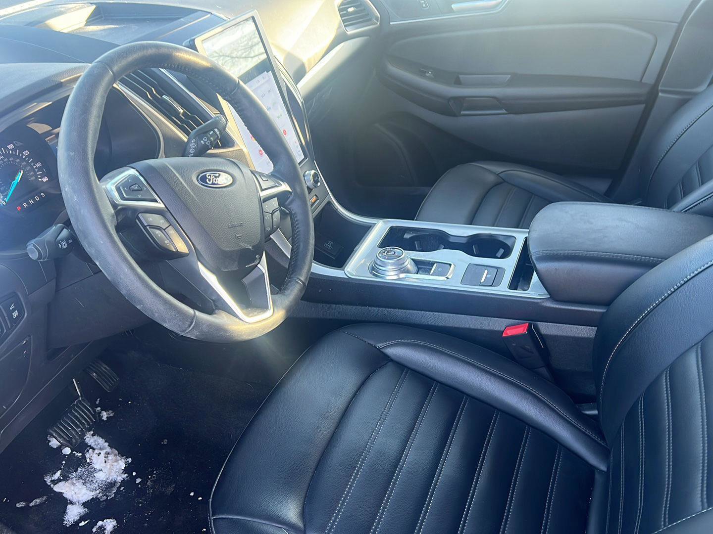 Used 2024 Ford Edge SEL w/ Convenience Package image 16