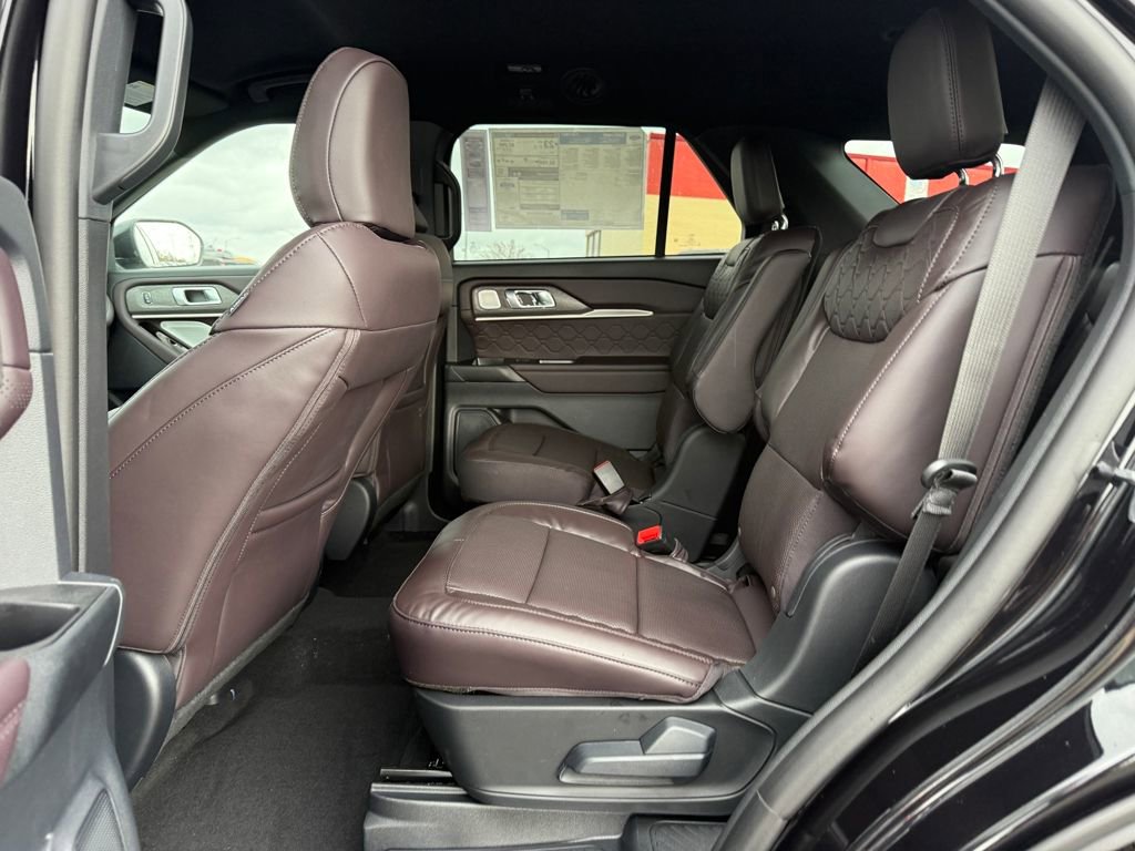 New 2026 Ford Explorer Platinum image 12