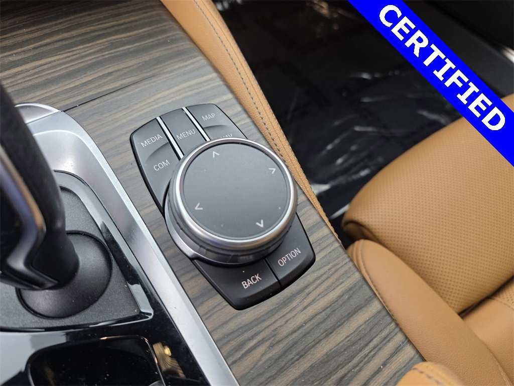 Certified 2023 BMW 530e w/ M Sport Package image 27