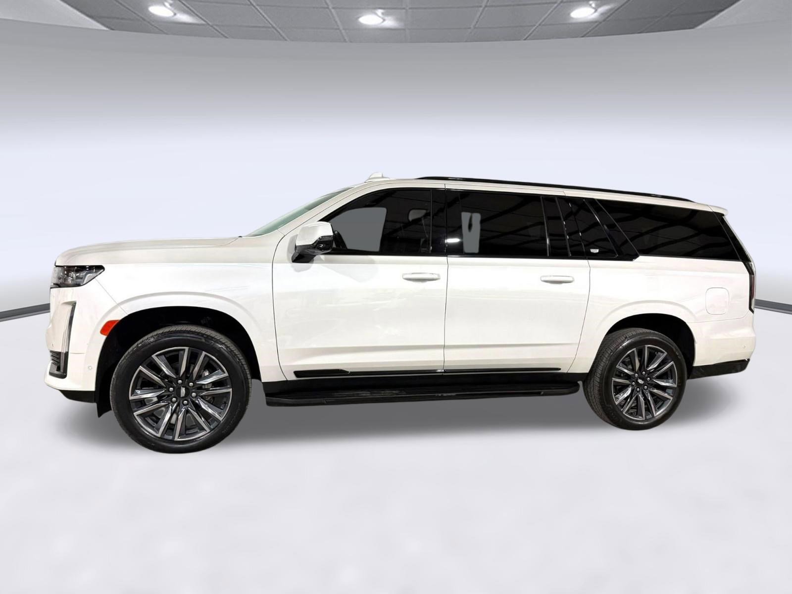 Certified 2023 Cadillac Escalade ESV Sport Platinum AWD/4WD image 2