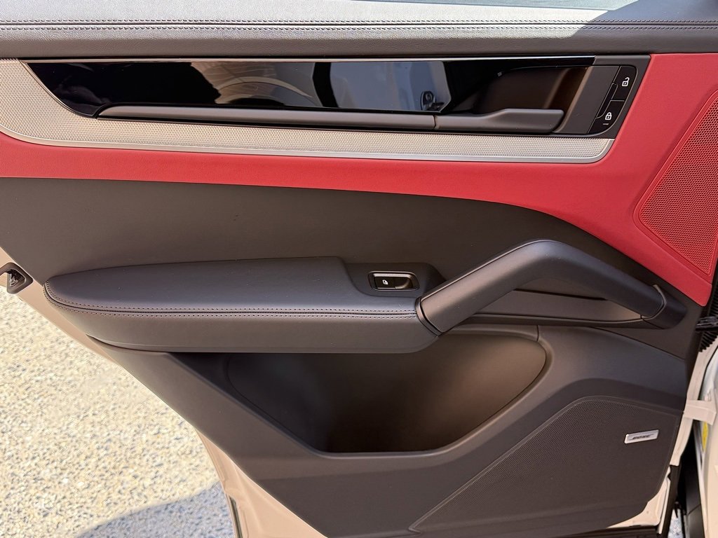 New 2026 Porsche Cayenne E-Hybrid image 21