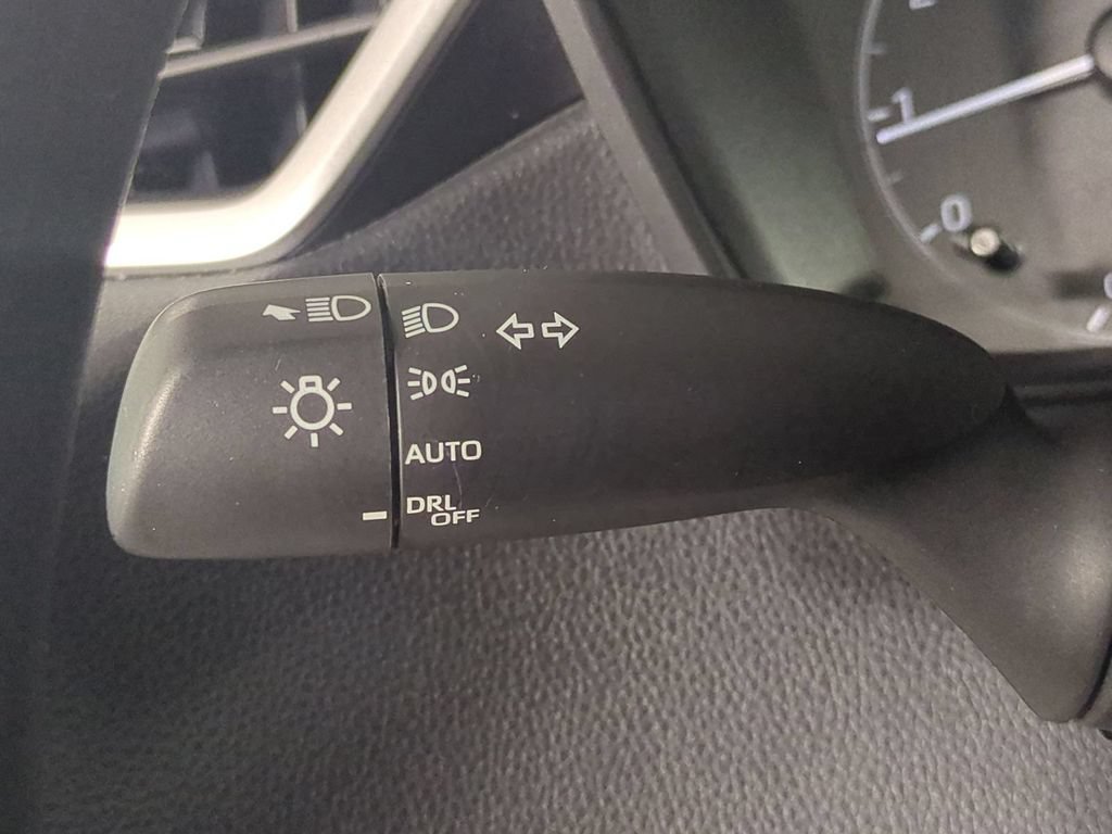 Used 2025 Toyota Corolla LE FWD image 38