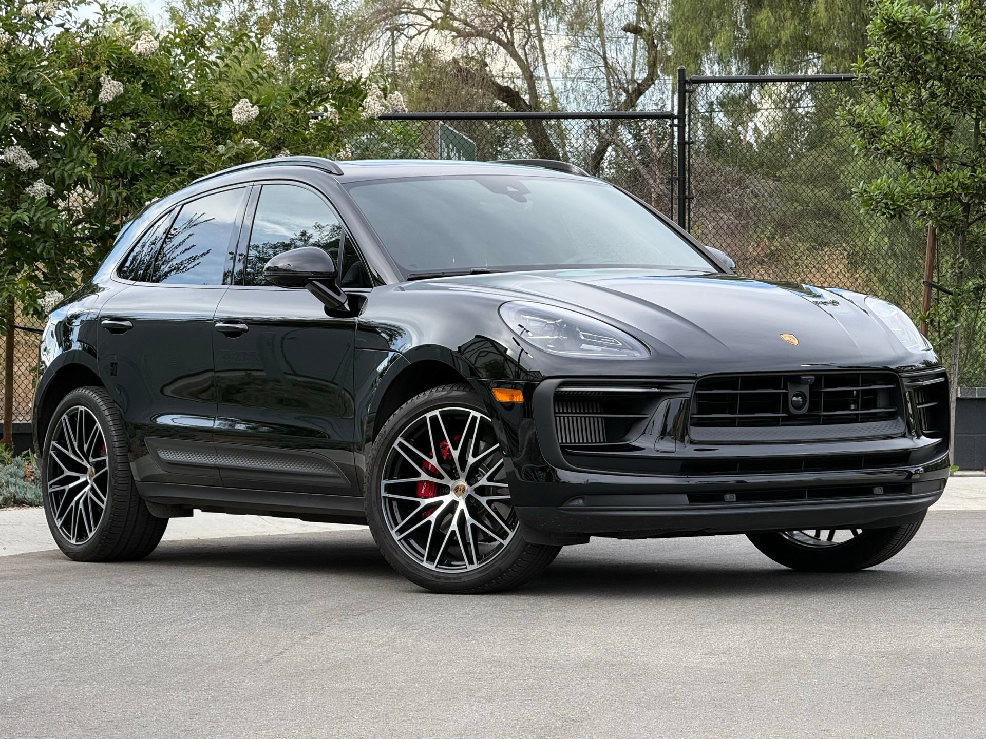 Certified 2024 Porsche Macan S image 9