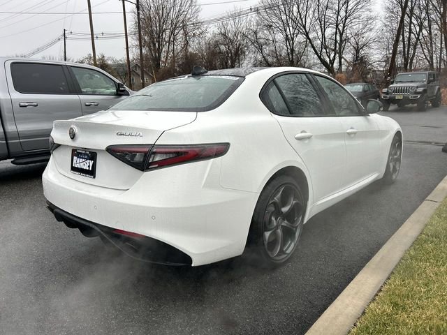 New 2025 Alfa Romeo Giulia AWD w/ Driving Assist Package image 8