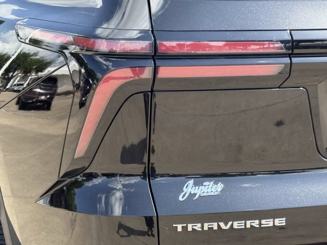 Used 2024 Chevrolet Traverse LS FWD image 7