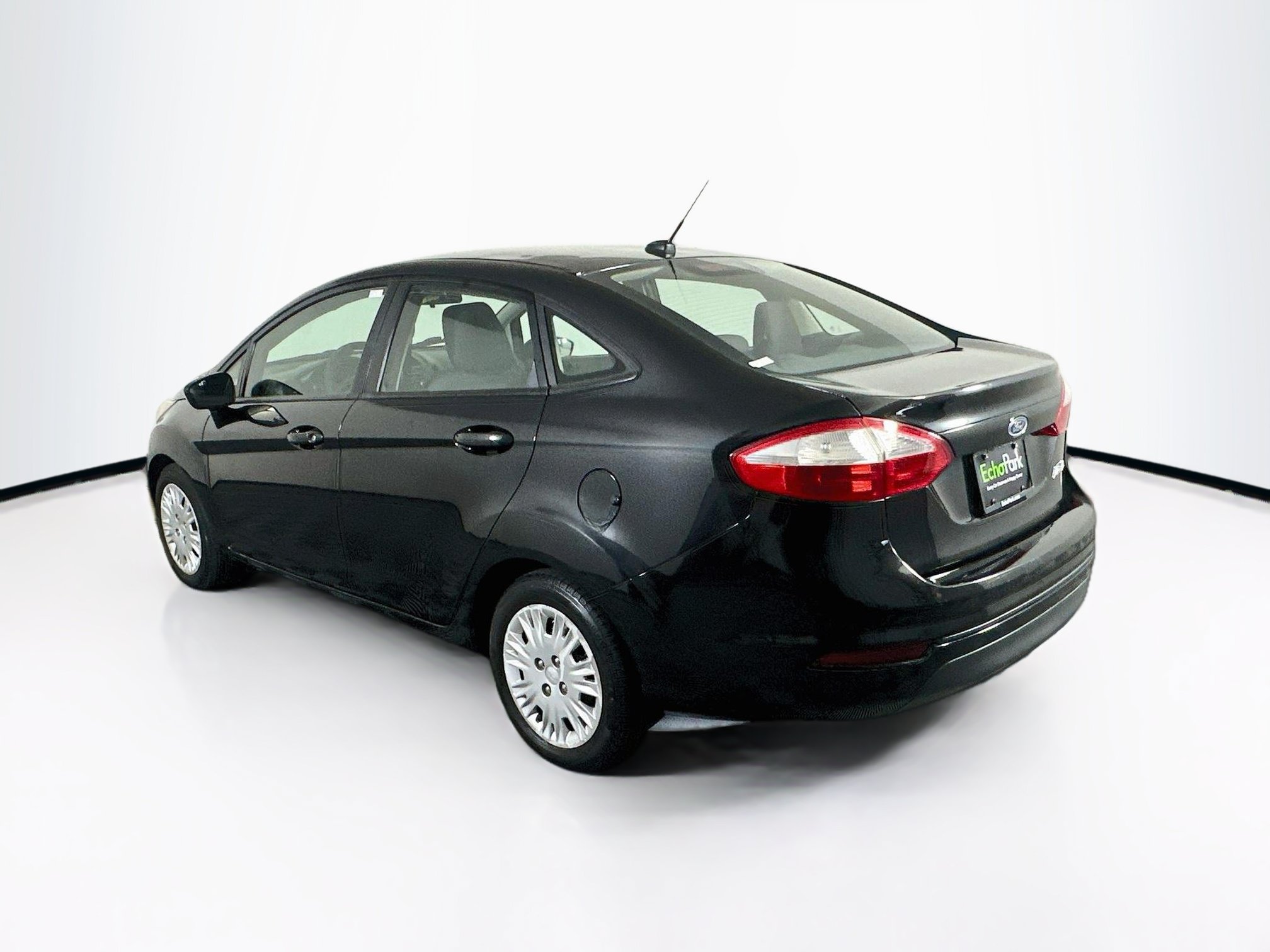 Used 2014 Ford Fiesta S FWD image 5