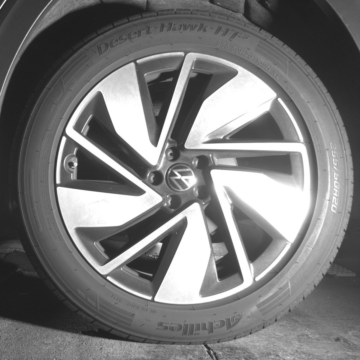 Used 2024 Volkswagen Atlas SE image 14