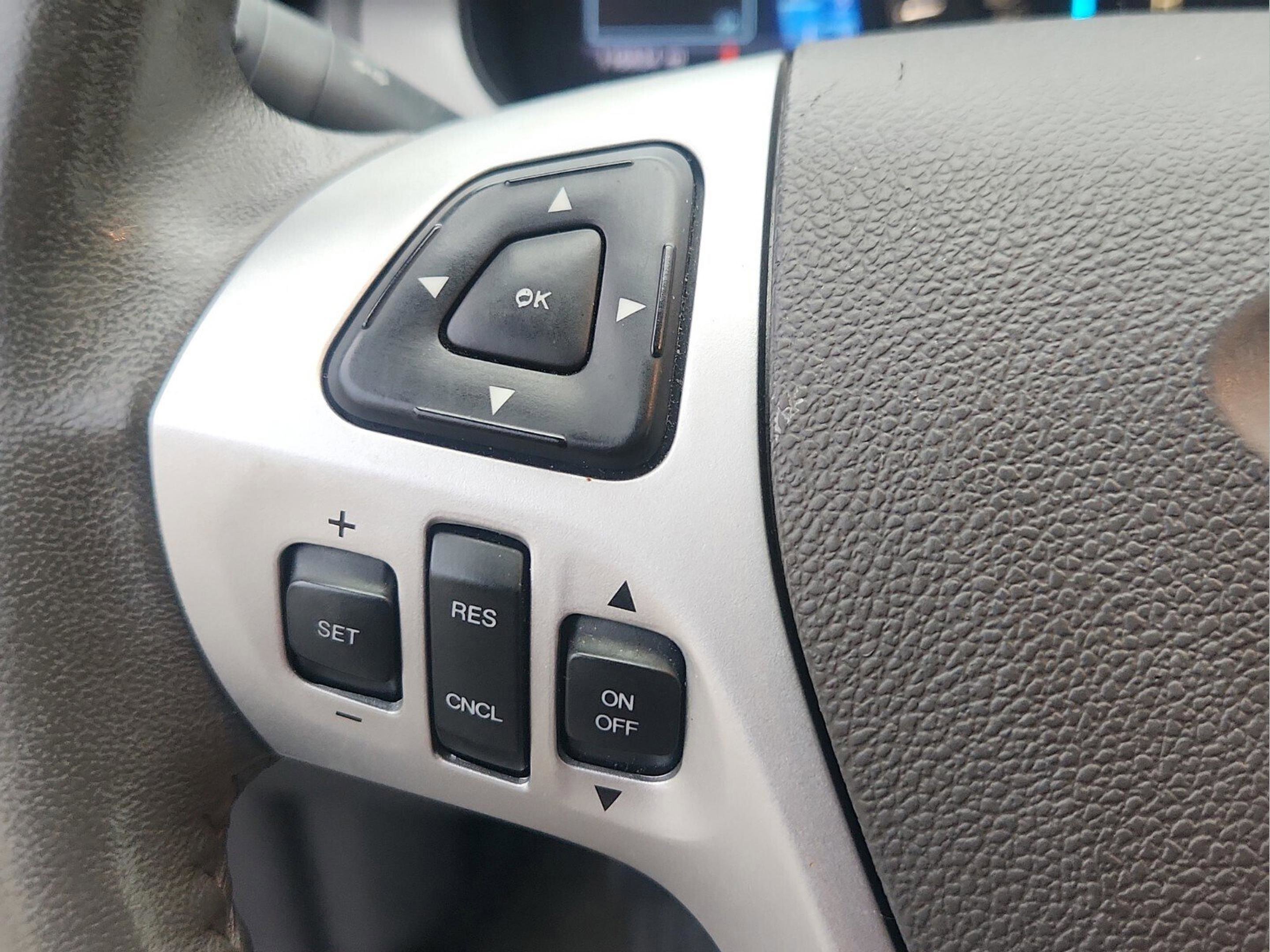 Used 2013 Ford Edge SEL image 22