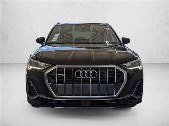 Used 2025 Audi Q3 2.0T Premium AWD/4WD image 2