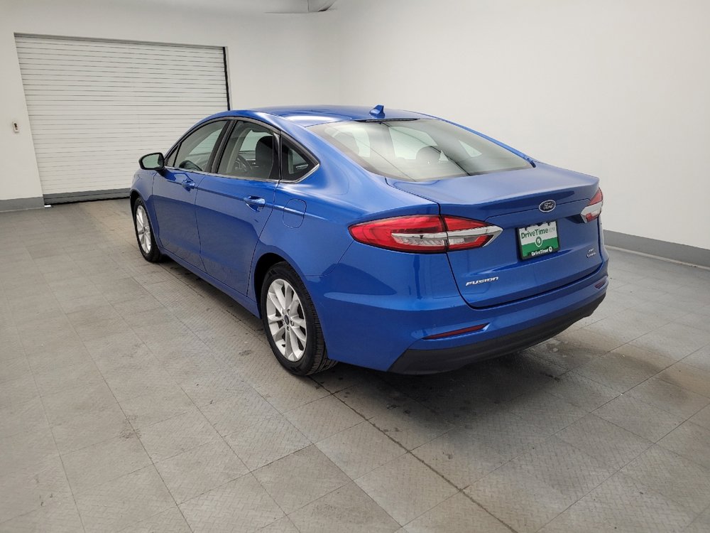 Used 2020 Ford Fusion SE image 5