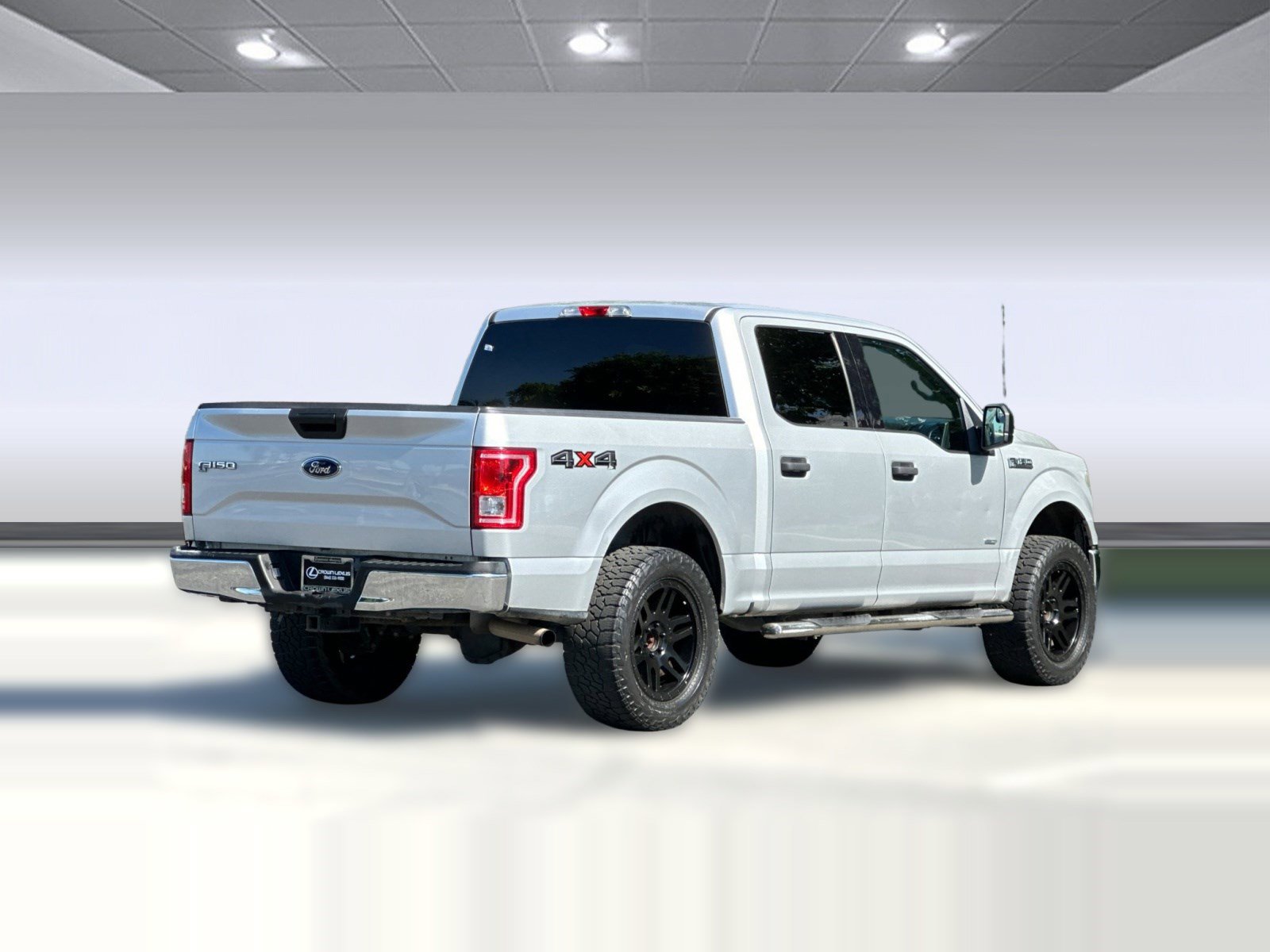 Used 2016 Ford F150 XLT AWD/4WD image 9